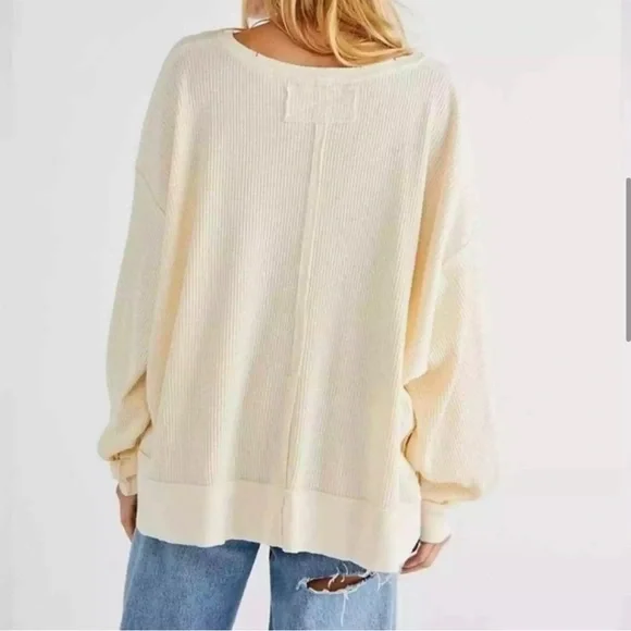NWOT Free People- Santa Clara Thermal Long Sleeve V-Neck Top- Alabaster - Picture 4 of 5